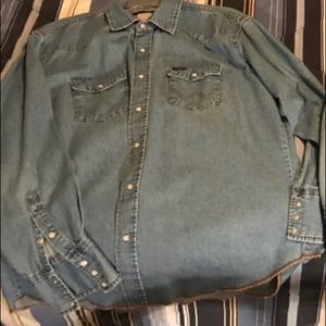 Men’s Wrangler Blue denim shirt